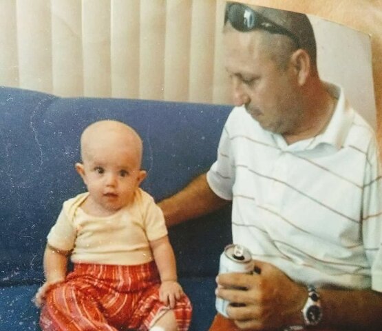 "Nacimiento de mi hermana menor".