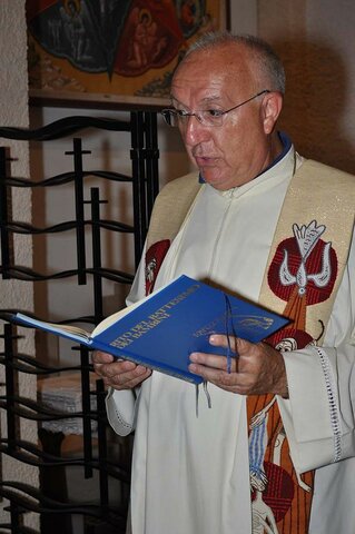 Sant Vicent Ferrer es ordenat sacerdot