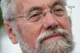 Enrique Martínez Reguera.