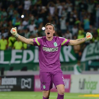 Timeline: Historia de franco armani