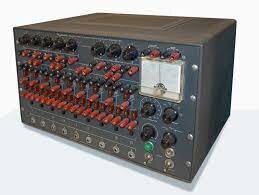 Se crea el Heathkit EC-1