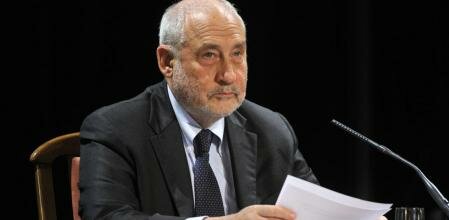 Renuncia de Joseph Stiglitz