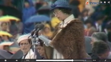 Tínedžer vystrelil na Alžbetu II. (KB)