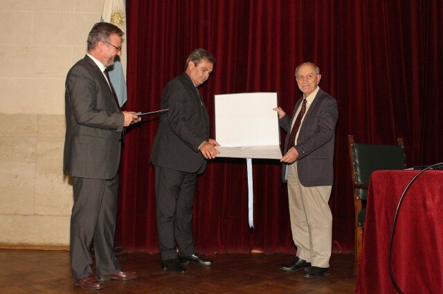 Profesor e Investigador en Universidad Autónoma Metropolitana Unidad Iztpalapa