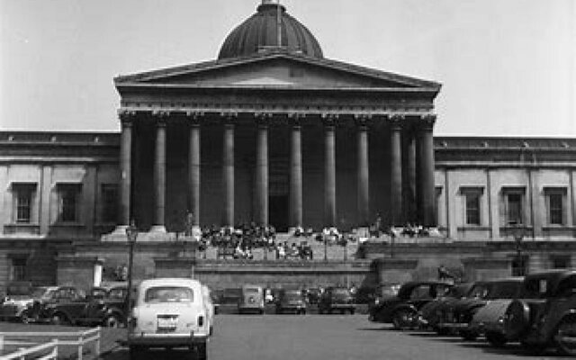 Mahatma defied custom