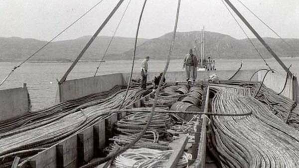 Se logró el primer cableado desde el Oeste la bahía de la Trinidad en Newfoundland