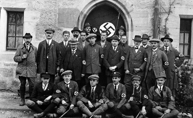 Alemanya: NSDAP obté la majoria absoluta a les eleccions