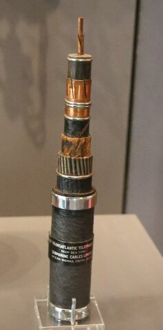 Primer cable submarino TAT-1.