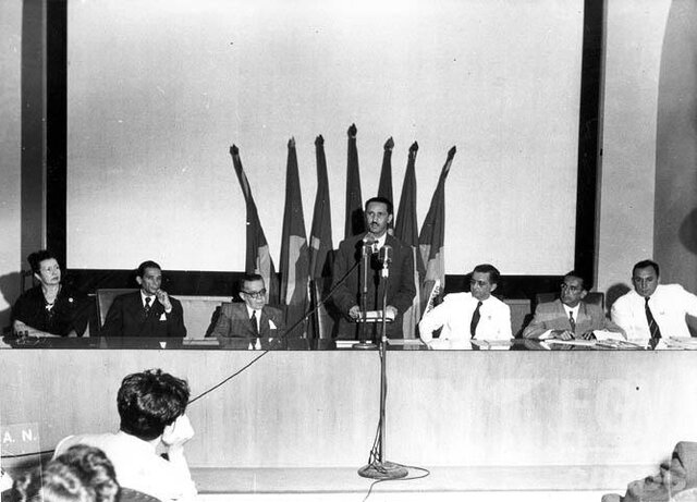 •	CONGRESSO DE EDUCAÇÃO DE ADULTOS