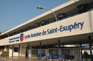 Saint-Exupéry entre au Collège