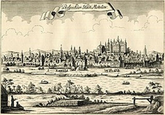 Первое упоминание в документах о Могилевском замке в месте впадения реки Дубровенка в Днепр