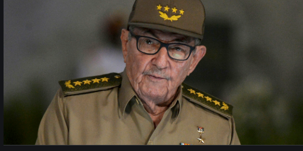 Fidel renunció a Presidente. El hermano Raúl elegido nuevo Presidente