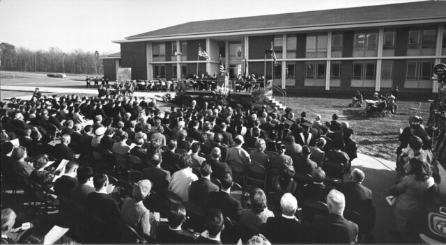 George Mason College Fairfax Campus Opens