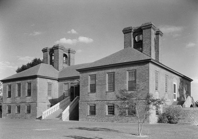 Robert Edward Lee is Born