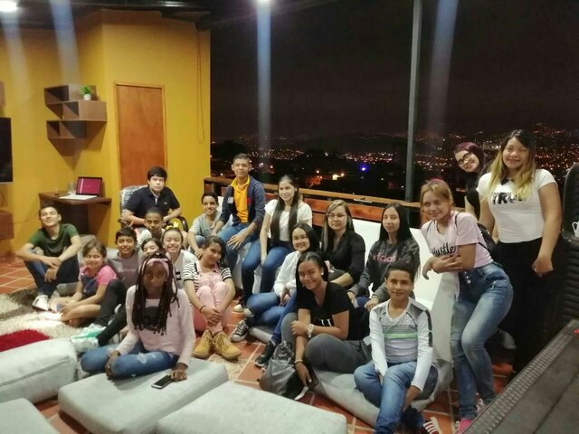 Noche de jovenes