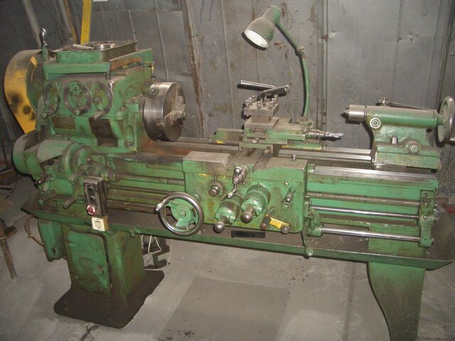 Токарный станок