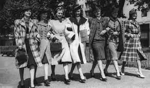 CAMBIO EN LA VESTIMENTA