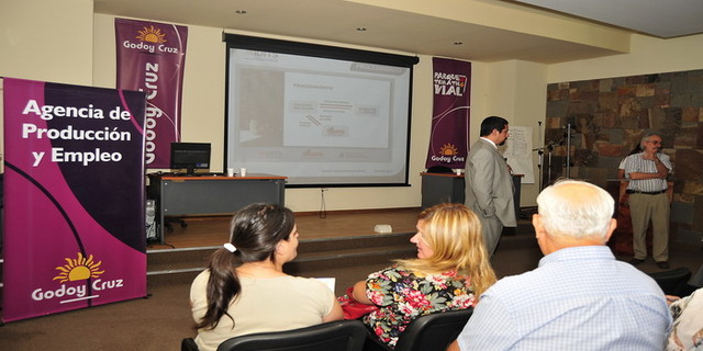 Convenio entre la Fundación Impulsar y la Municipalidad de Godoy Cruz