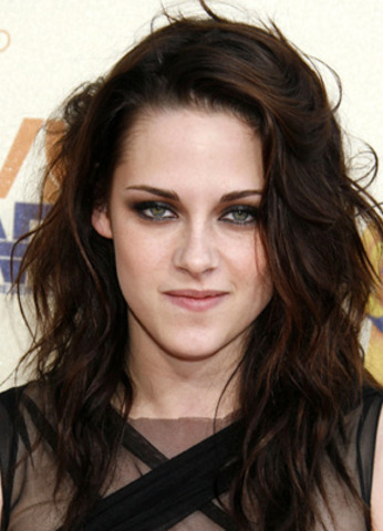 Kristen Stewart is Bella Swan.