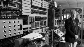 Timeline: LA HISTORIA DE LOS COMPUTADORES