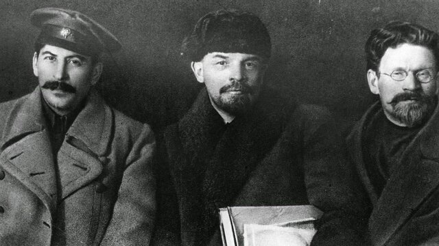 La muerte de Lenin y la disputa por el poder: Stalin y Trotsky.