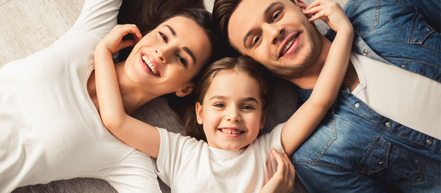 López y Escudero desarrollan la Teoría Sistémica Familiar.