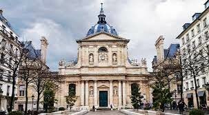 en Bolonia, Paris, pádua y Córdoba se fundan facultades y universidades