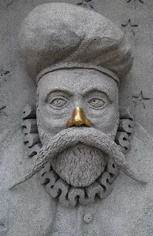 "El hombre de la nariz de oro"