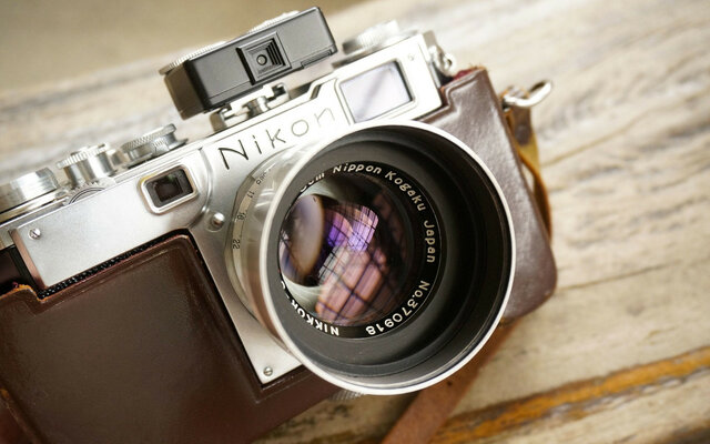 Nikon F