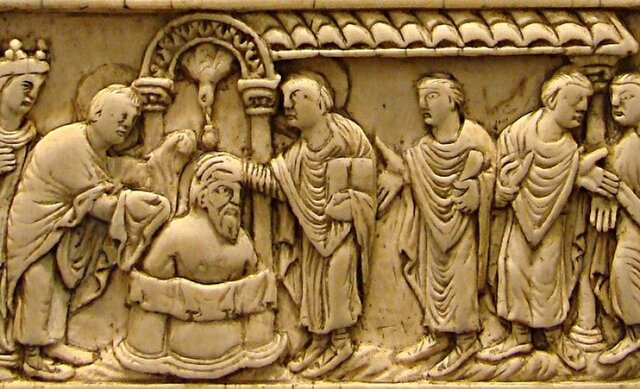 CLODOVEO SI CONVERTE