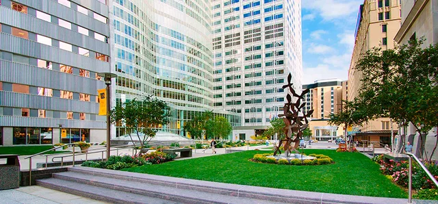 ABRE 	SUS 	PUERTAS 	LA CLINICA MAYO EN ROCHESTER.