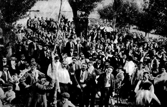 Quema de banderas españolas en Gernika