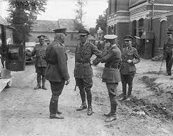 los británicos iniciaron un ataque contra los alemanes en Festubert, cerca de Neuve Chapelle.