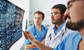 técnicos en imagen medica y radioterapia