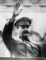 Stalin convertese nun ditador totalitario
