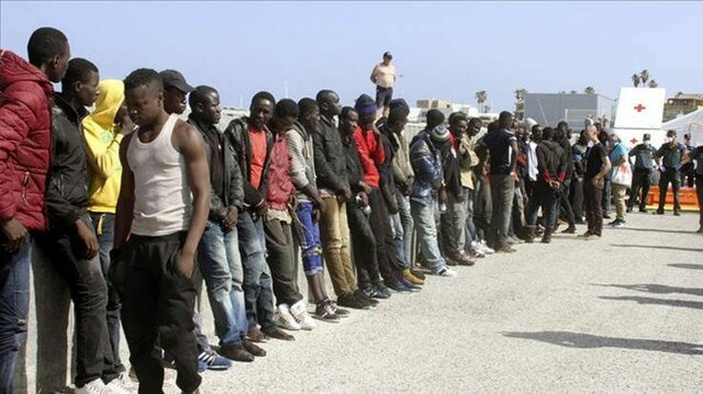 LA DESCOLONIZACION Y LA INMIGRACION