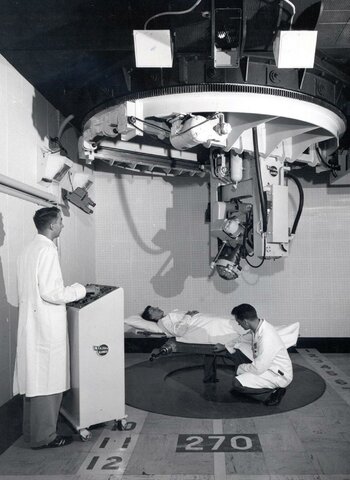 Aplicaciones desde 1895 hasta nuestros días de la radiación ionizante