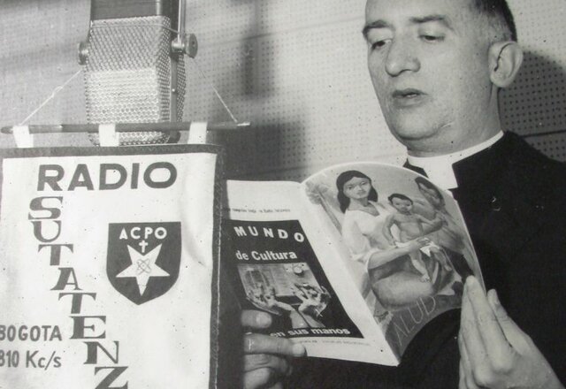 La radio comunitaria; Radio Sutatenza una forma de educar.