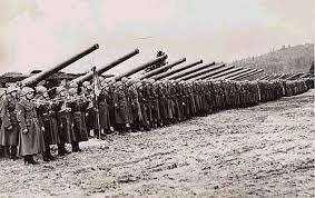 Italy invades Greece