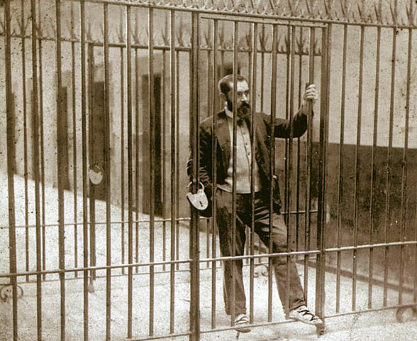 Encarcelamiento de Arana