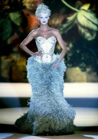 1996 Autumn/Winter collection 'Vive la cocotte'