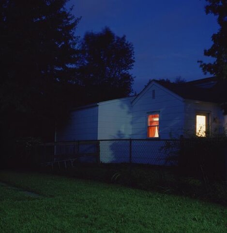 Jeffrey saves Arnold Jones from Finsterwald's property.