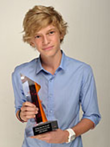 Cody wins Breakthrought internet sensation!