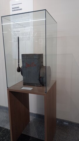 Primeira polvilhadeira de Shunji Nishimura