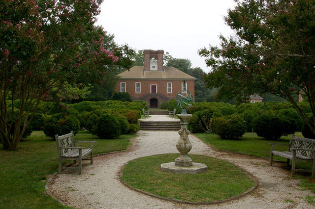 Robert E. Lee is born