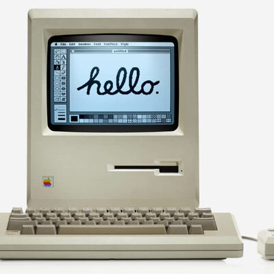 Timeline: Línea del tiempo con los principales momentos de la historia universal sobre la evolución de la tecnología.