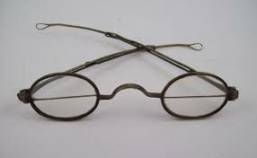 Se hacen con la patente de la lente Bifocal