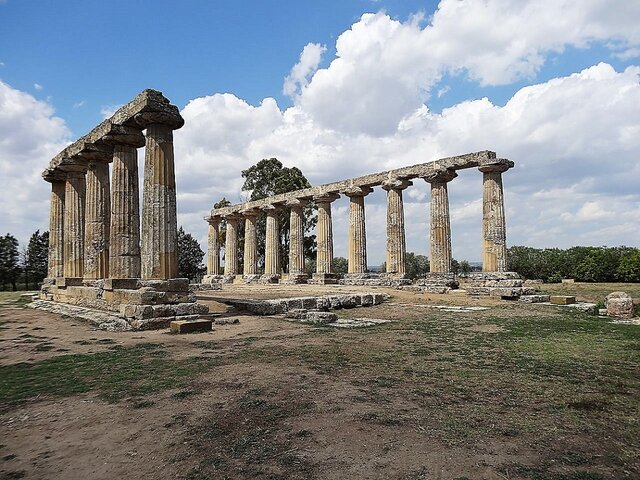 Alexandre se'n va anar a la Magna Grècia.