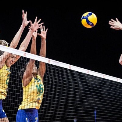 Timeline: LINHA DO TEMPO VÔLEI - Manuela Afonso, Olivia, Maria Eduarda Bulacia - 7A