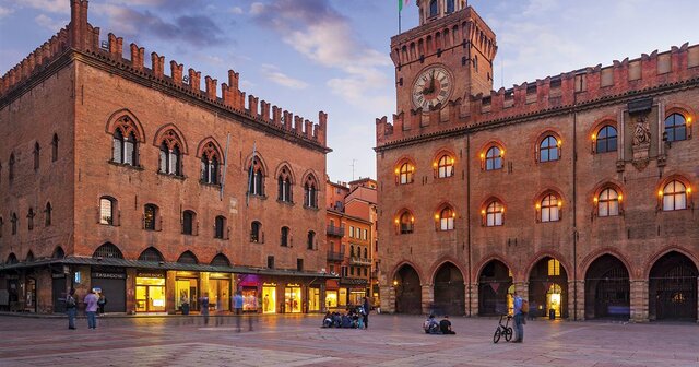 Anselm es transllada a Bolonya